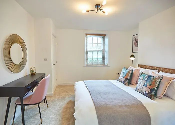 Host & Stay - Dunsley Chapel