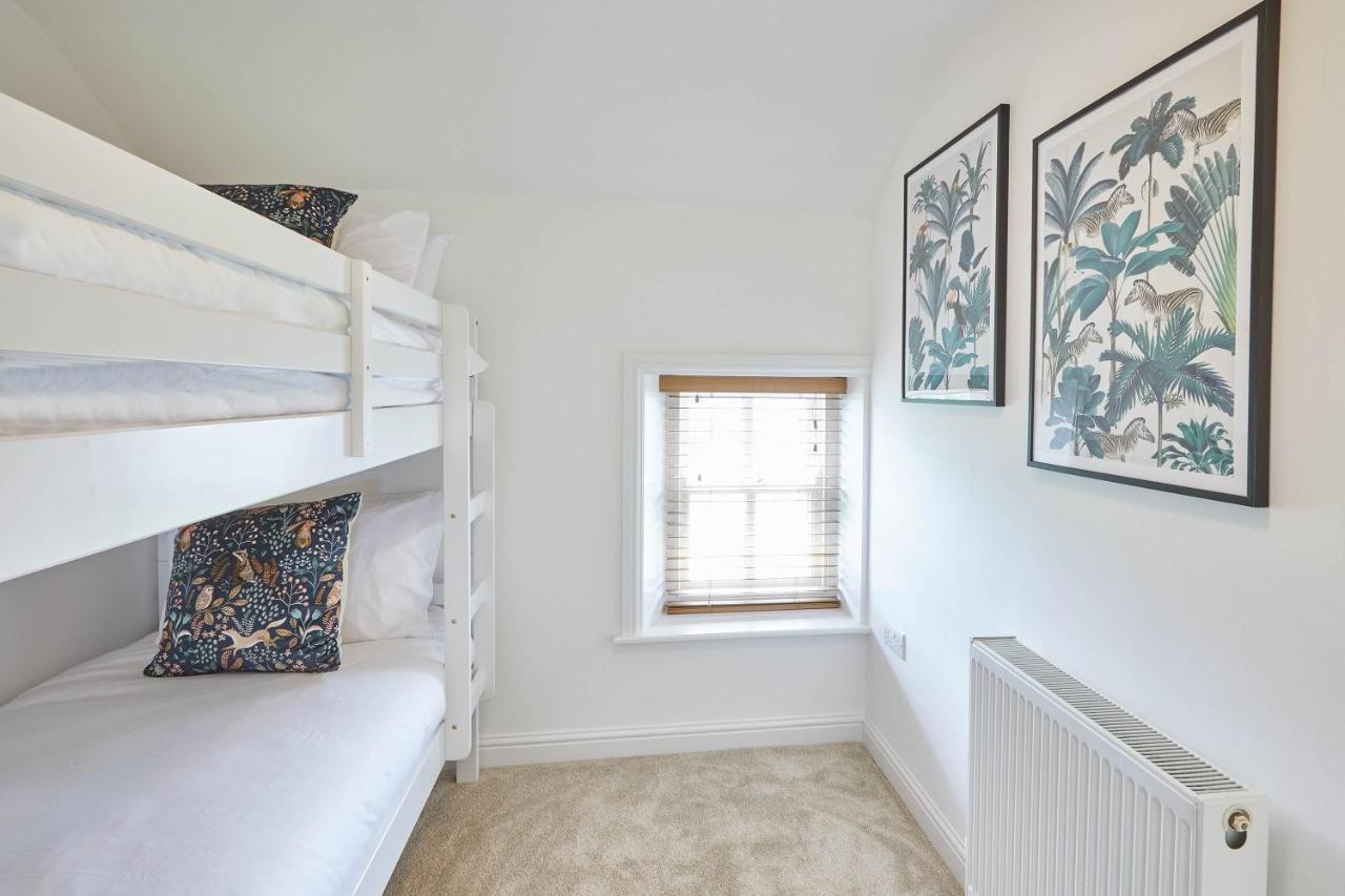 Host & - Dunsley Chapel Holiday home